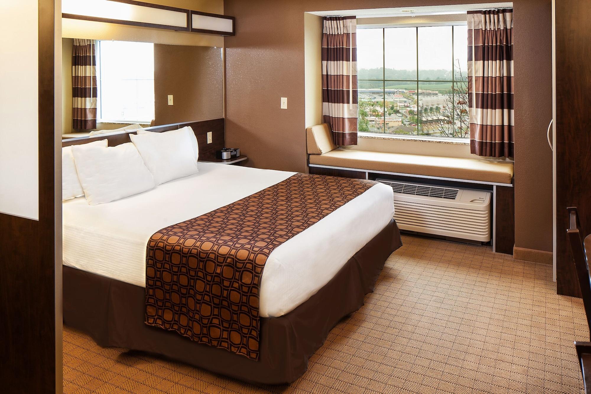 Microtel Inn & Suites By Wyndham St Clairsville - Wheeling St. Clairsville Екстер'єр фото
