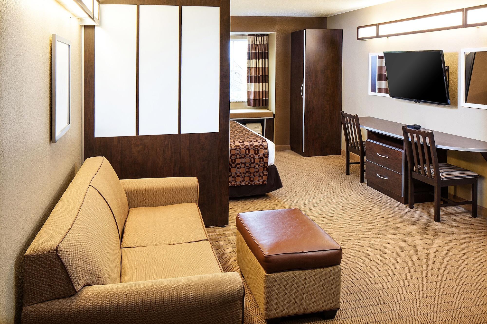Microtel Inn & Suites By Wyndham St Clairsville - Wheeling St. Clairsville Екстер'єр фото