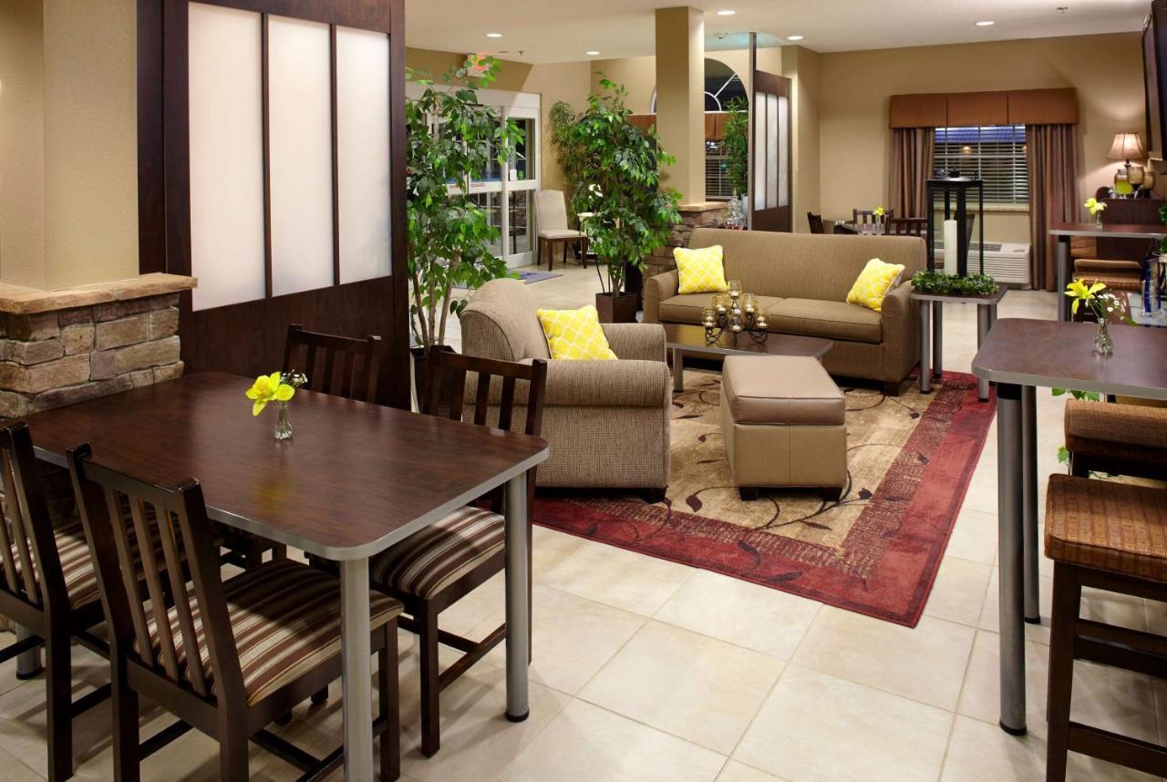 Microtel Inn & Suites By Wyndham St Clairsville - Wheeling St. Clairsville Екстер'єр фото