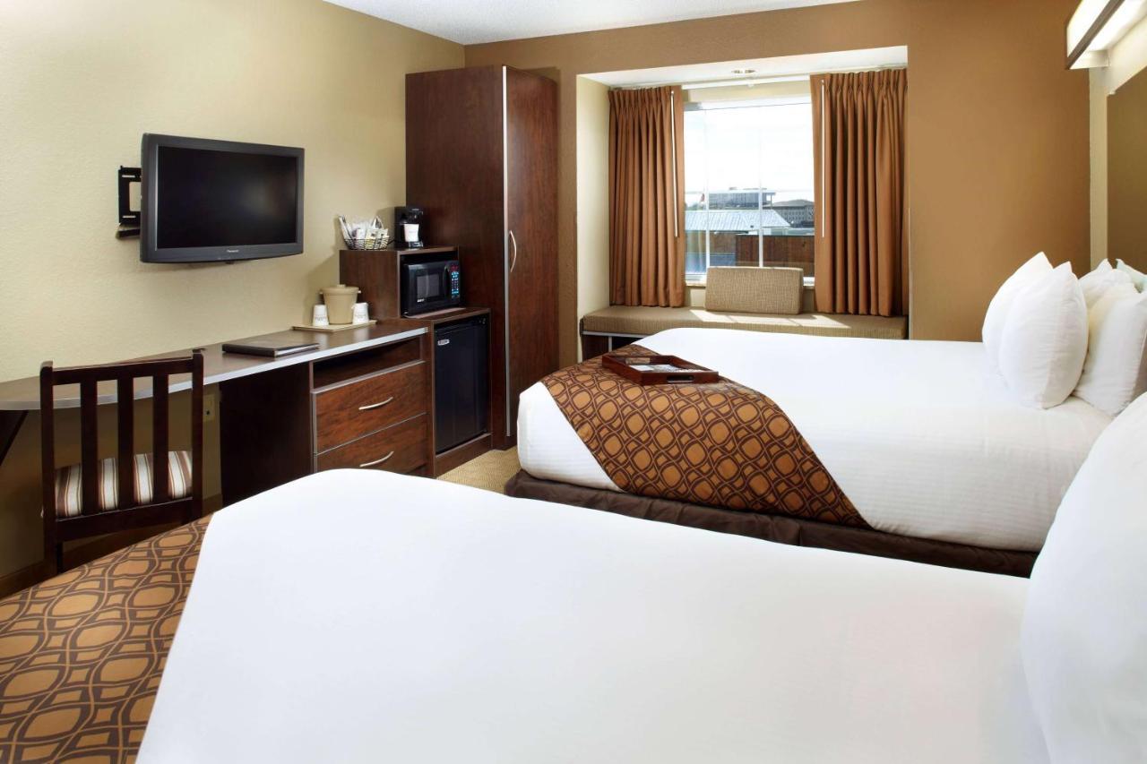 Microtel Inn & Suites By Wyndham St Clairsville - Wheeling St. Clairsville Екстер'єр фото
