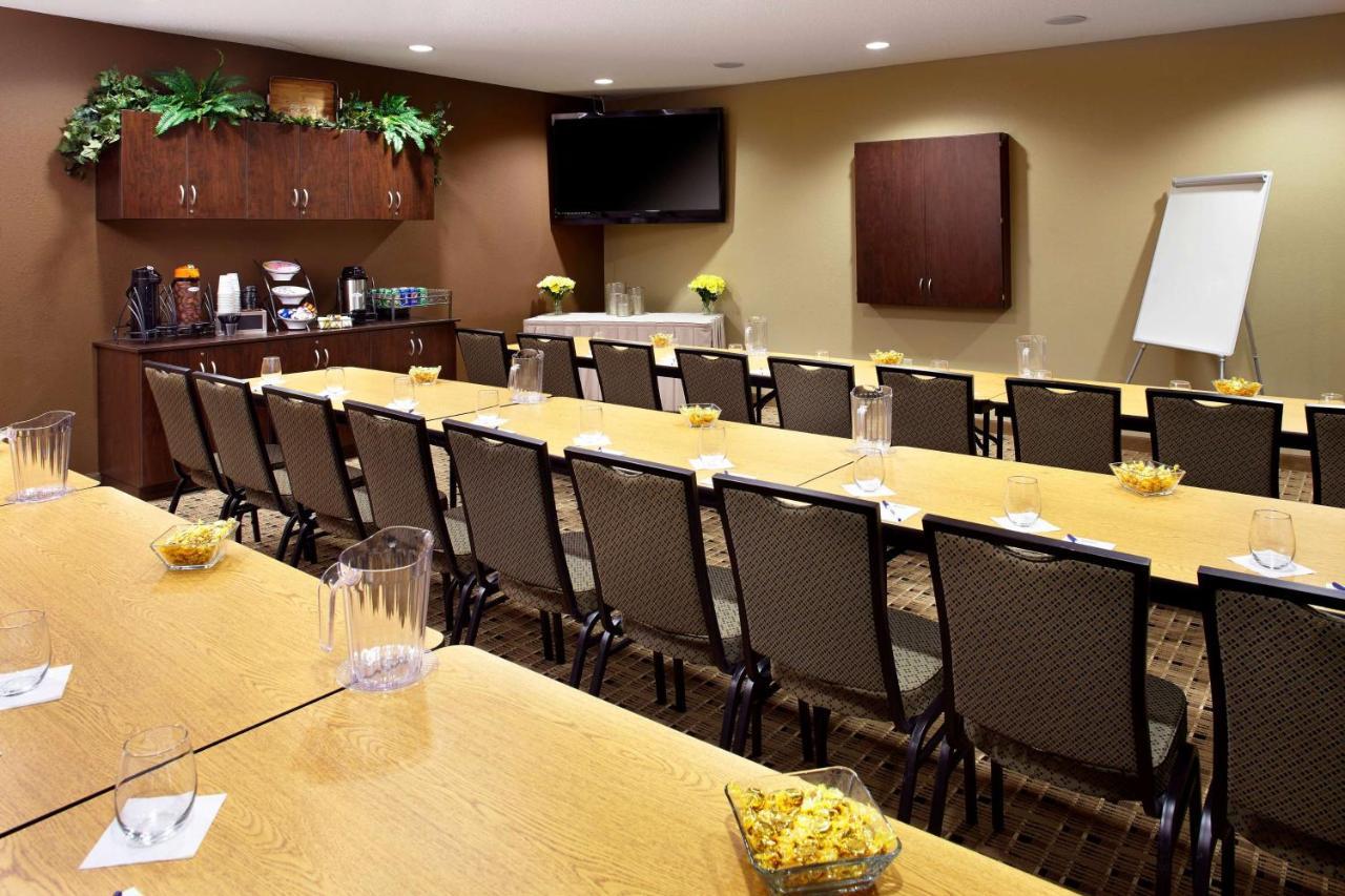 Microtel Inn & Suites By Wyndham St Clairsville - Wheeling St. Clairsville Екстер'єр фото