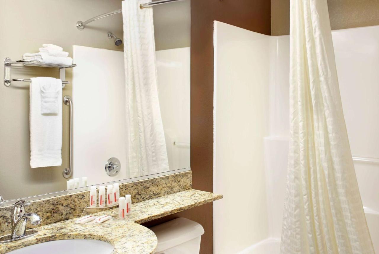 Microtel Inn & Suites By Wyndham St Clairsville - Wheeling St. Clairsville Екстер'єр фото