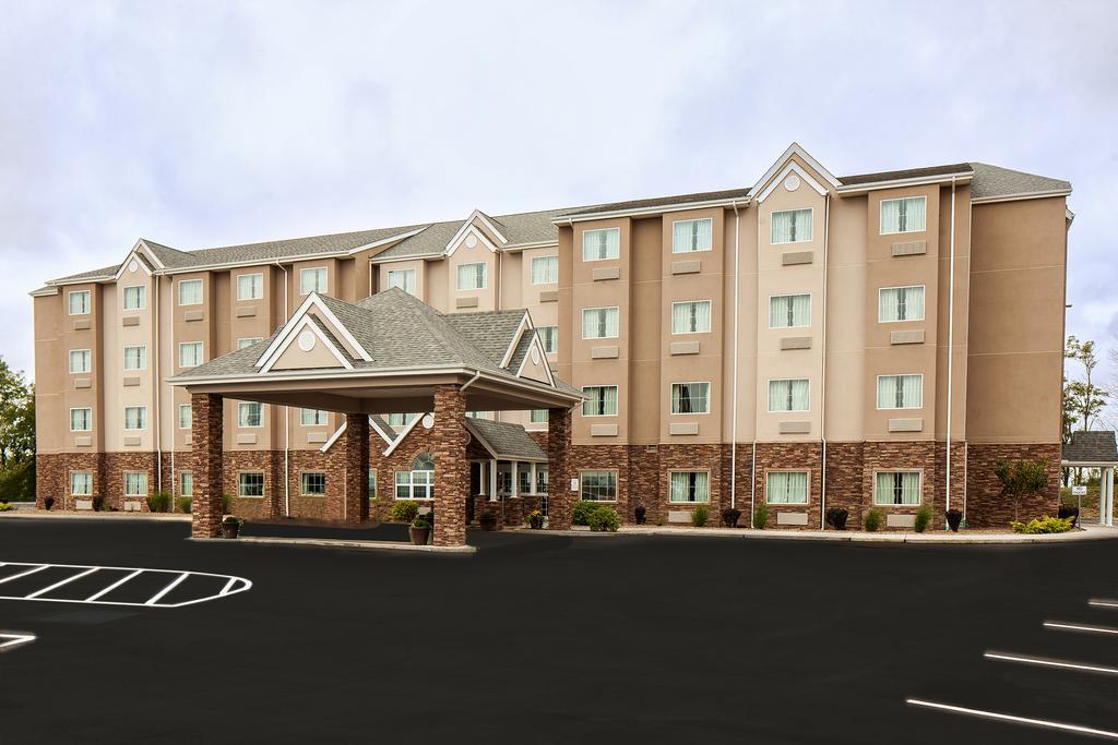 Microtel Inn & Suites By Wyndham St Clairsville - Wheeling St. Clairsville Екстер'єр фото